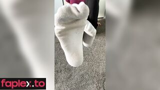 Ally Etana / Goddessxoally Goddess Ally In Scene: Taking Off My Dirty Sweaty White Socks