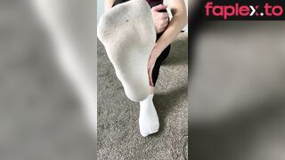 Ally Etana / Goddessxoally Goddess Ally In Scene: Taking Off My Dirty Sweaty White Socks