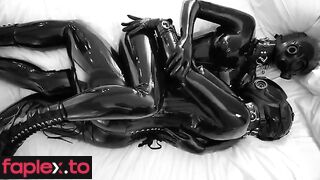 7143 Latex Fetish Rubber Leather Sex