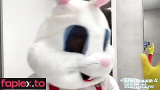 Kimberlyn Dreamm Getting Fucked By The Bunny TS Slayer