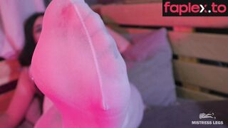 Mistress Legs Nylon Feet Rubbing The Big Elongate Pumpkin