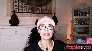 xclaudiadominax 09-02-2024-3195916179-LA ZIA E IL NIPOTE MINIPENE è un video a richiesta, chissà quanti di voi hanno la stessa fantasia,