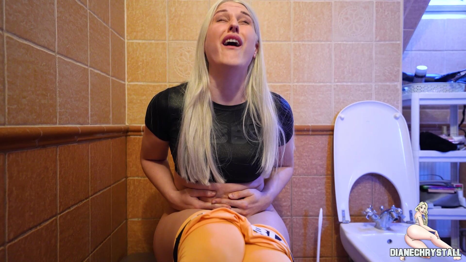 Giantess Eats You Farts You Into Toilet Diane Chrystall - Faplex