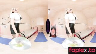 The English Mansion - Mistress Sidonia - Prison Convenience - VR