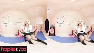 The English Mansion - Mistress Sidonia - Prison Convenience - VR