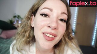 SashaCurves - Giantess Step-Mom Has Her Way With You