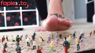  Giantess