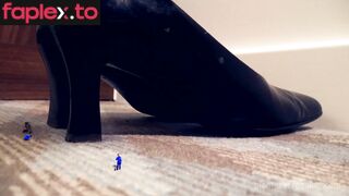  Giantess