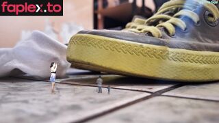  Giantess