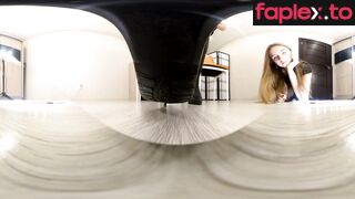 Scarlett Giantess