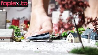 Giantess FootyQueen - City Destruction part 5