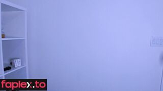 Lalunalewd - Naughty StepMom Loves Being a Giantess