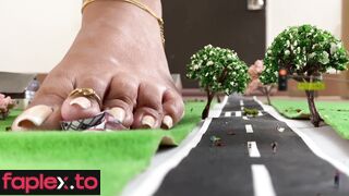  Giantess