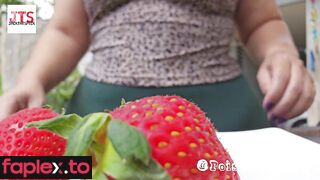 JackTheSpeck - Giantess Flicks An Unaware Posioning