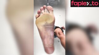 WorldUnseenFilms - Giantess Ashton