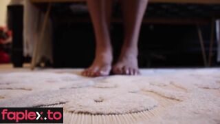 GIantess Cleo - Giantess Cleo