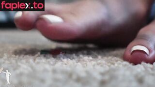 Tiny Guy Customs - Giantess Office