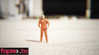  Giantess