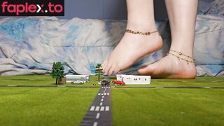 Giantess Park Dawn