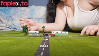  Giantess