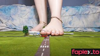  Giantess
