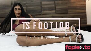 Ananda India 01 Footjob
