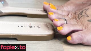 Giantess EditZ - Giantess Jae Unaware Flatmate Pt.1