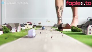  Giantess