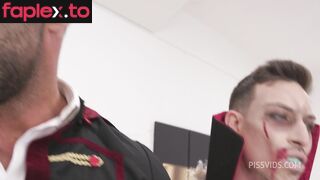 Dee Williams Fisting