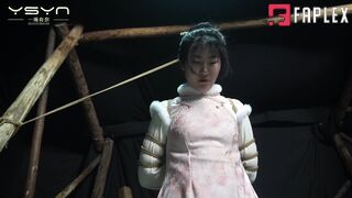 旗袍女孩吞下发报秘件面对特务各种刑具体罚