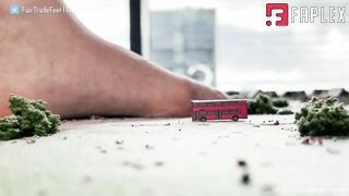  Giantess