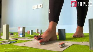 Giantess EditZ - Giantess Puja Pujas City Colour Graded