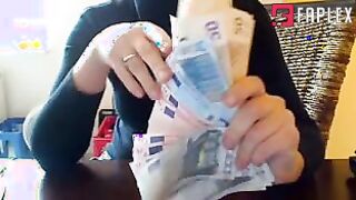 MoneyPrincessIsabella - Counting and showing money in teasing play