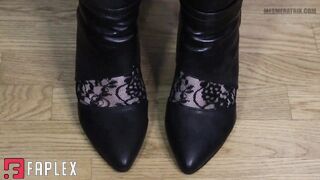 Lady mesmeratrix fucks your mind - Unable to resist as she fucks your mind