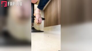 SalomeSaSa - Amateur Giantess Sandals Bare Feet Close Up