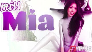 Miss Mia - Sensual Footjob and Bondage Pleasure with a Sultry Brunette