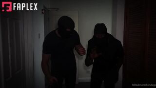 Milaamorabondage - Sexy Milf Interracial Threesome Sex In Bondage