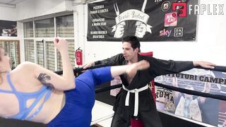  Ballbusting