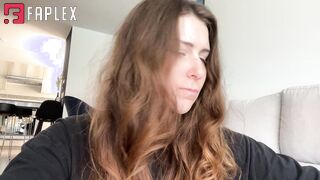 AprilOni1 Giantess - Your Giantess Babysitter POV Close Up Masturbation