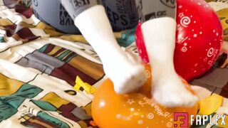 Smolenko Crush - Nastya sexy ballons humping (Crush fetish)