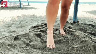 Rise OF The Giantess - Giantess Gabriela bikini squashing (Beach Day)