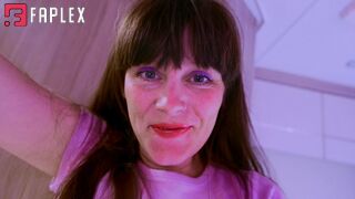 Sydneys Vids - Sydney Harwin devours you in pov vore with swollen pregnant belly