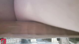  Upskirt