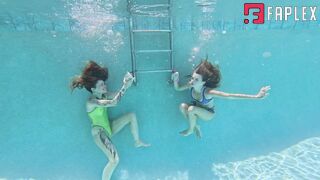 Sexy Girls Nathalia And Jasper Underwater Handcuffing
