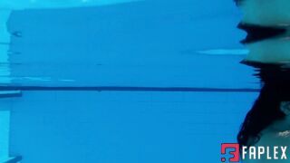 Water World Floating And Sensual Pool Pleasure