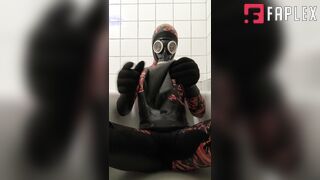 Wetsuitprint - Spearfishing Wetsuit Breathplay With Gasmask (Latex Fetish)