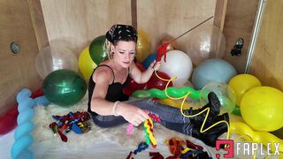 Fayth On Fire Fetish Films - Inflating Many Loons In Box Trailer W Compressor (Balloons Fetish)