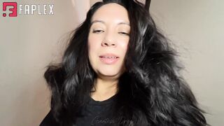 Your Favorite Giantess - Treat