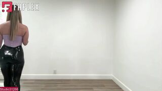 Studio 31266 - Victoria Elizabeth: The Good Girl (Magic Control Fetish)