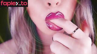 Miss Amelia - Mesmerizing Lips Worship